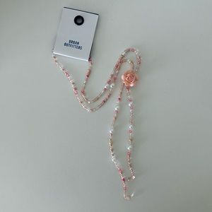 URBAN OUTFITTERS - Rose Beaded Pearl Lariat Necklace